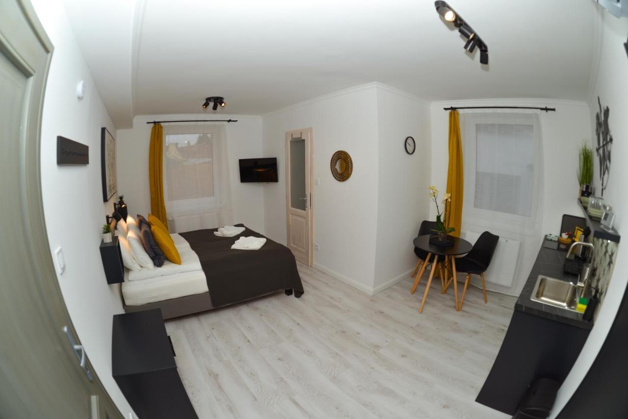 Raba92 Apartman House Exteriér fotografie